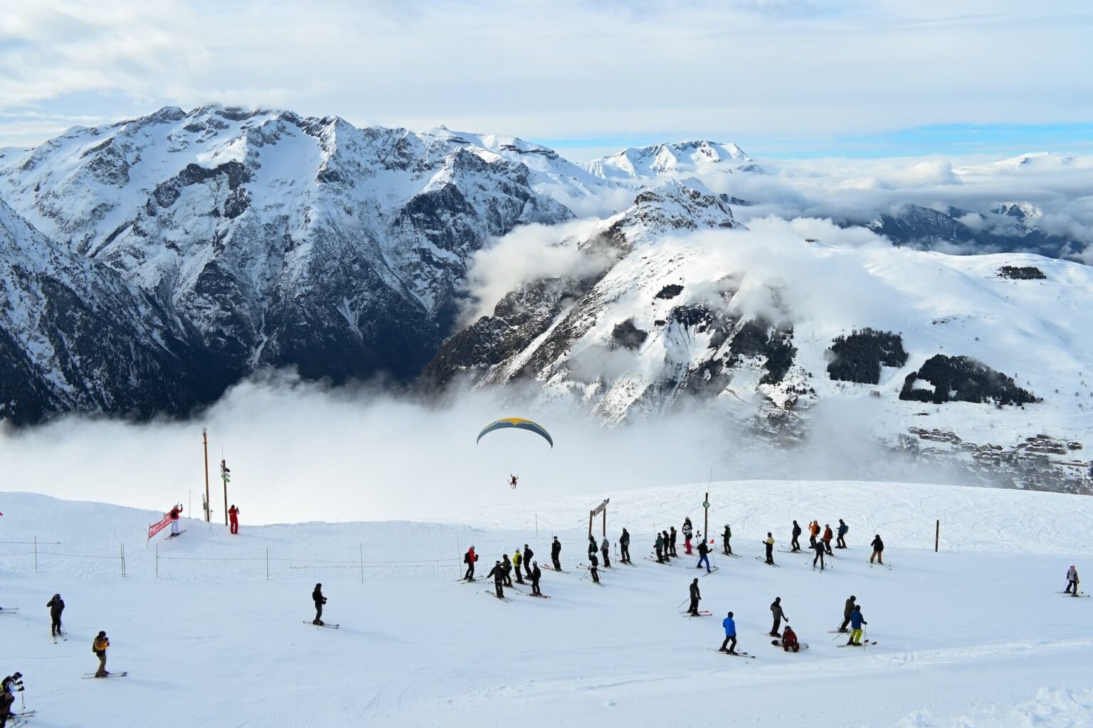 Paragliden tijdens de wintersport