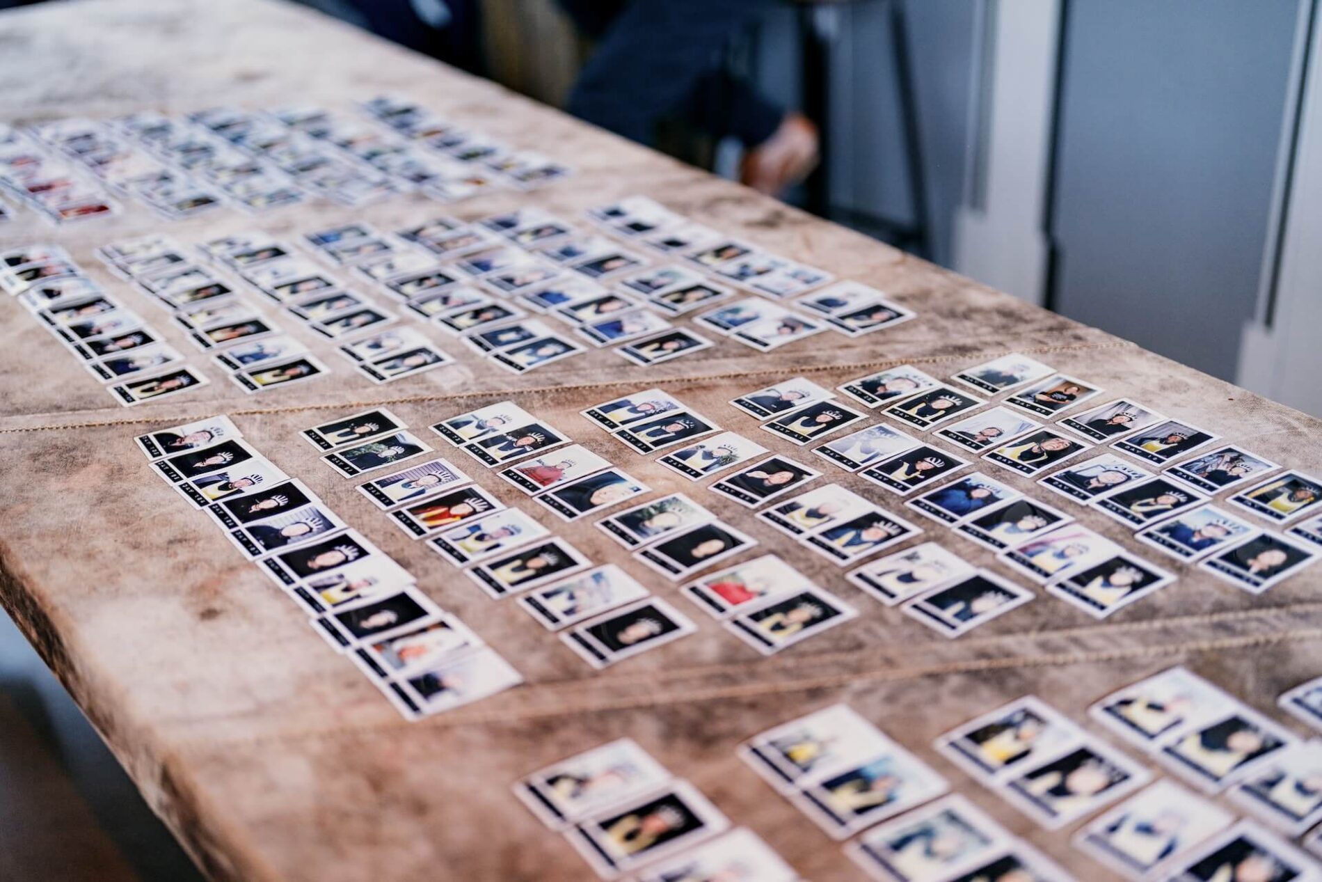 De dagelijkse foto van Lael Wilcox tijdens haar wereldrecordpoging