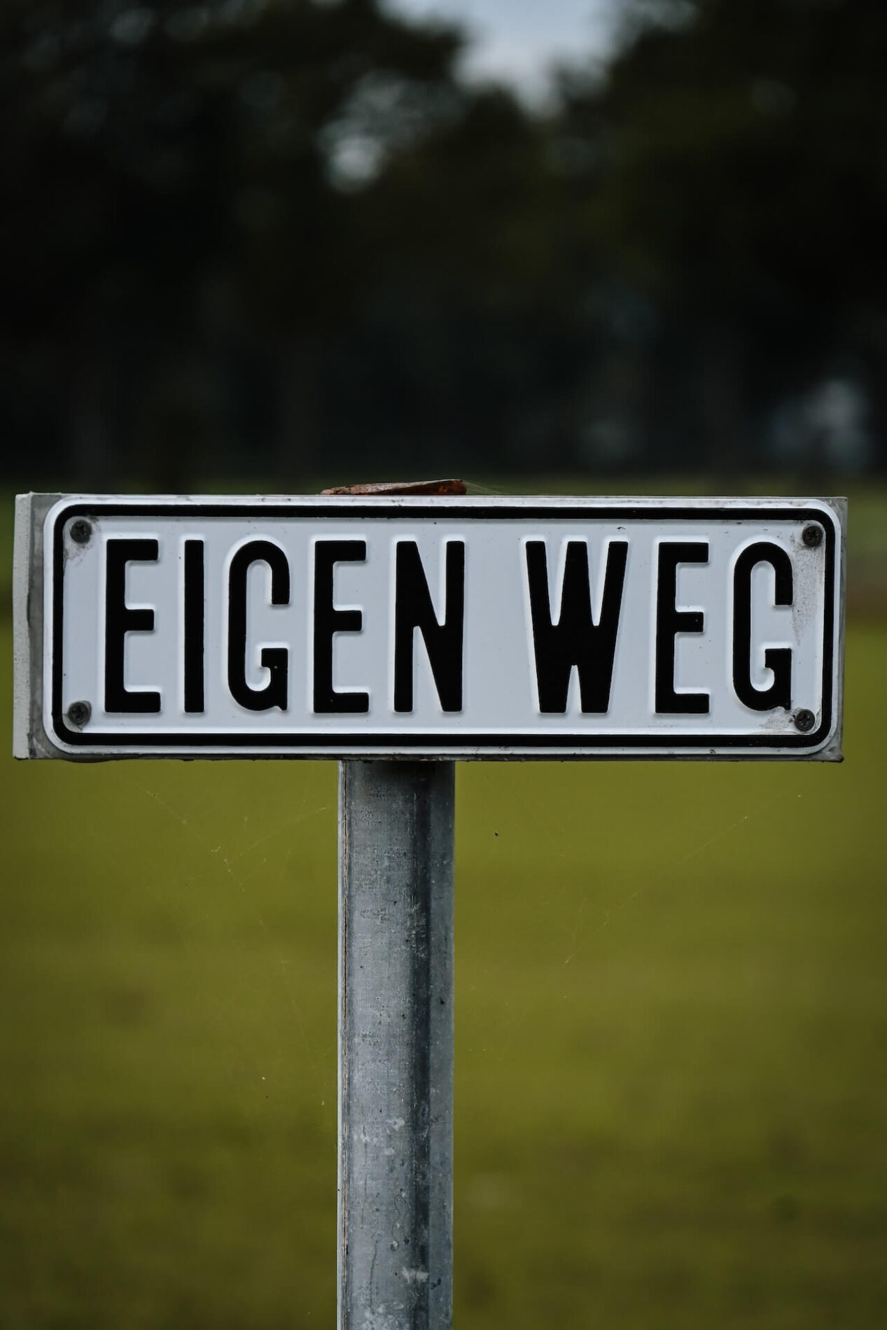 Eigen weg bord, Over het boerenerf