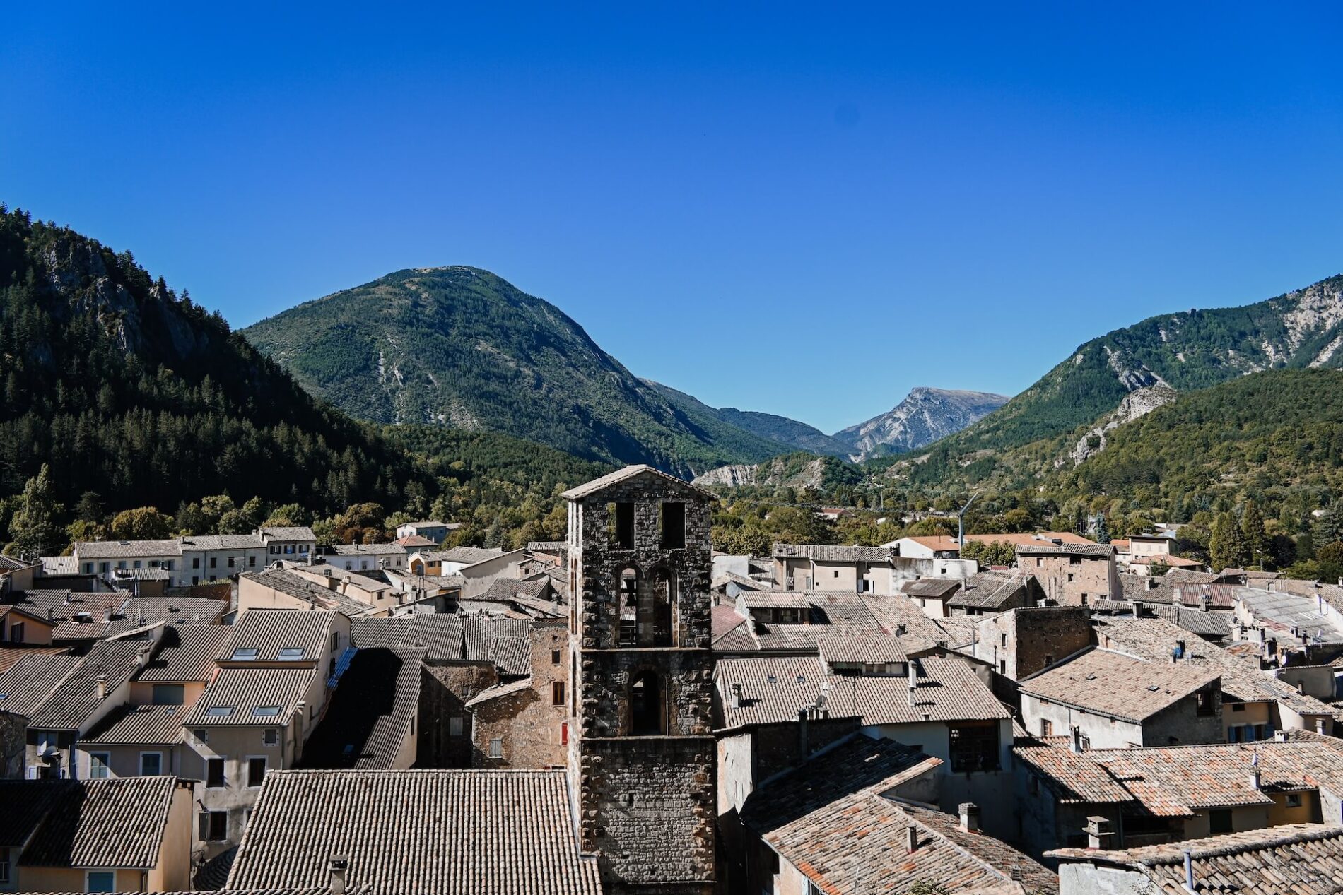 Zicht over Castellane | Alpes-de-Haute-Provence