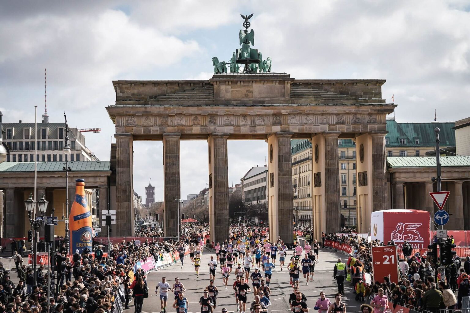 Halve Marathon van Berlijn raceverslag | Halve Marathon Berlijn ervaringen | Halve Marathon van Berlijn finish